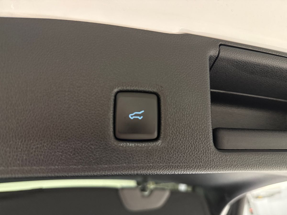 Billede af Ford Kuga 2,5 Plugin-hybrid ST-Line X CVT 243HK 5d Aut.