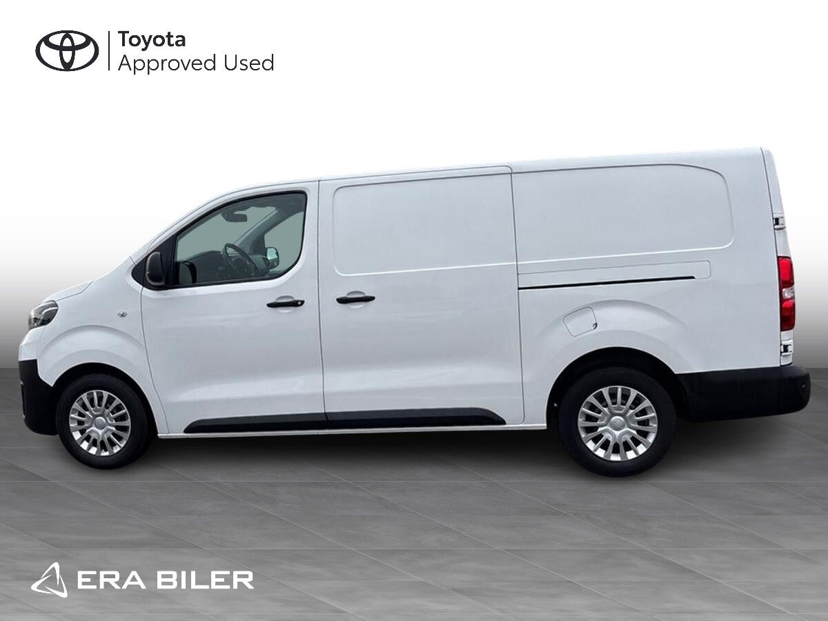 Billede af Toyota Proace Long 2,0 D Comfort Master m/ dobbelt skydedør SmartCargo 122HK Van 8g Aut.