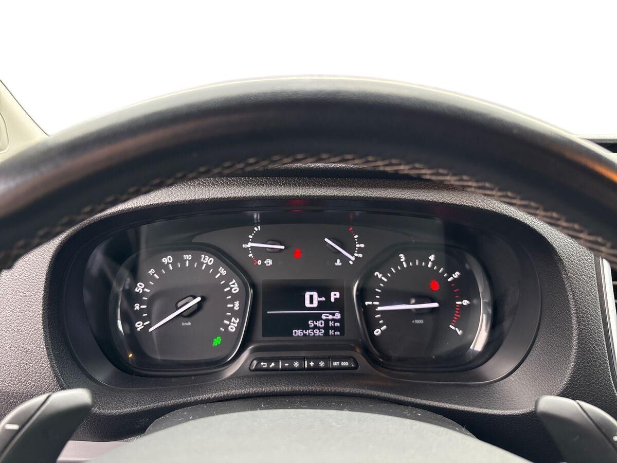 Billede af Toyota Proace Long 2,0 D Comfort Master m/ dobbelt skydedør SmartCargo 122HK Van 8g Aut.