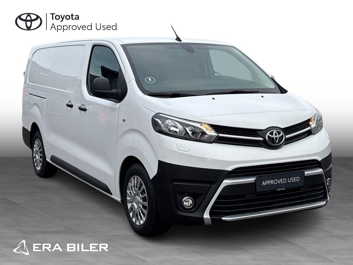 Billede af Toyota Proace Long 2,0 D Comfort Master m/ dobbelt skydedør SmartCargo 122HK Van 8g Aut.