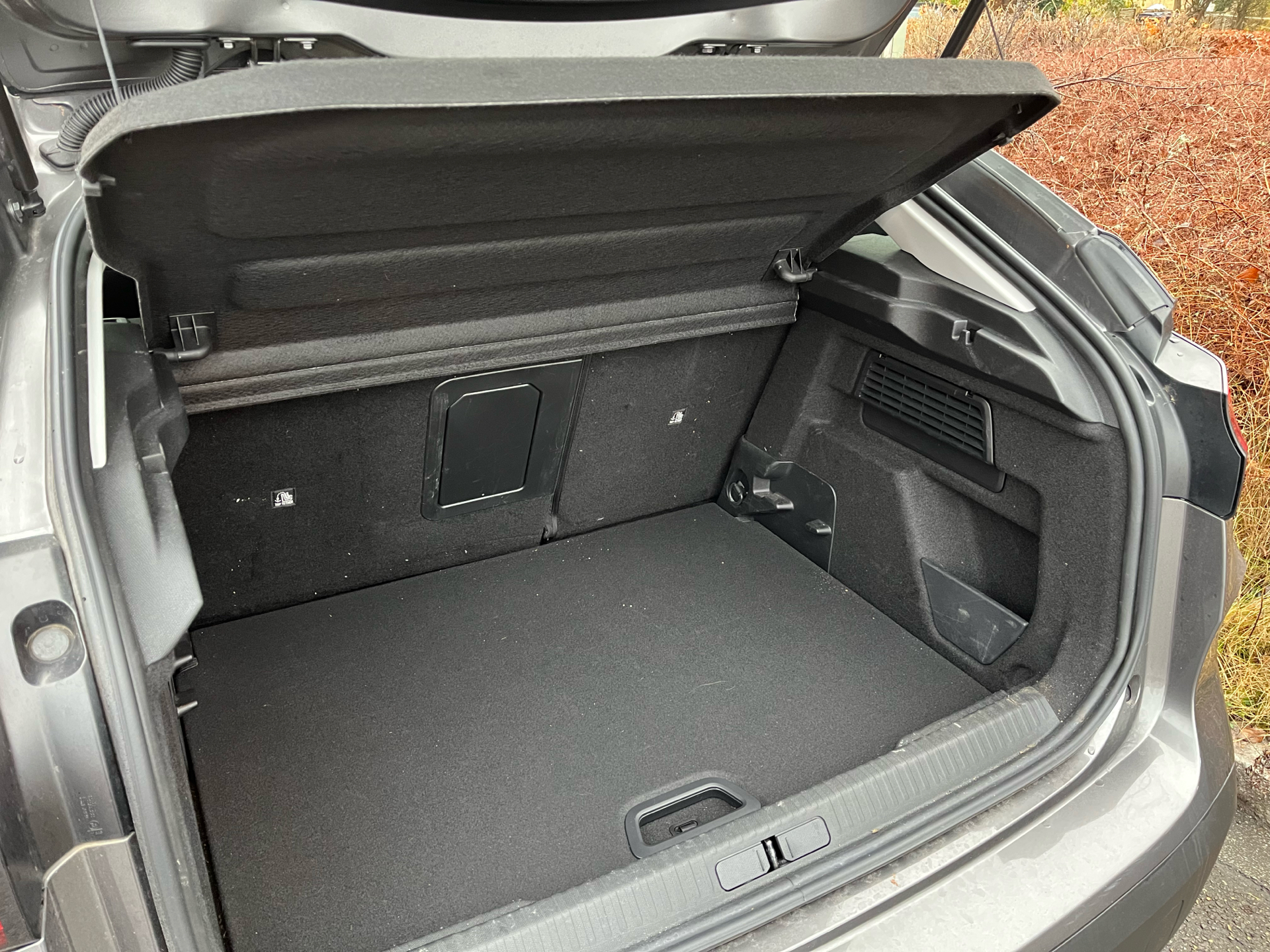 Billede af Citroën C4 1,2 PureTech Chevron Sport+ EAT8 130HK 5d 8g Aut.