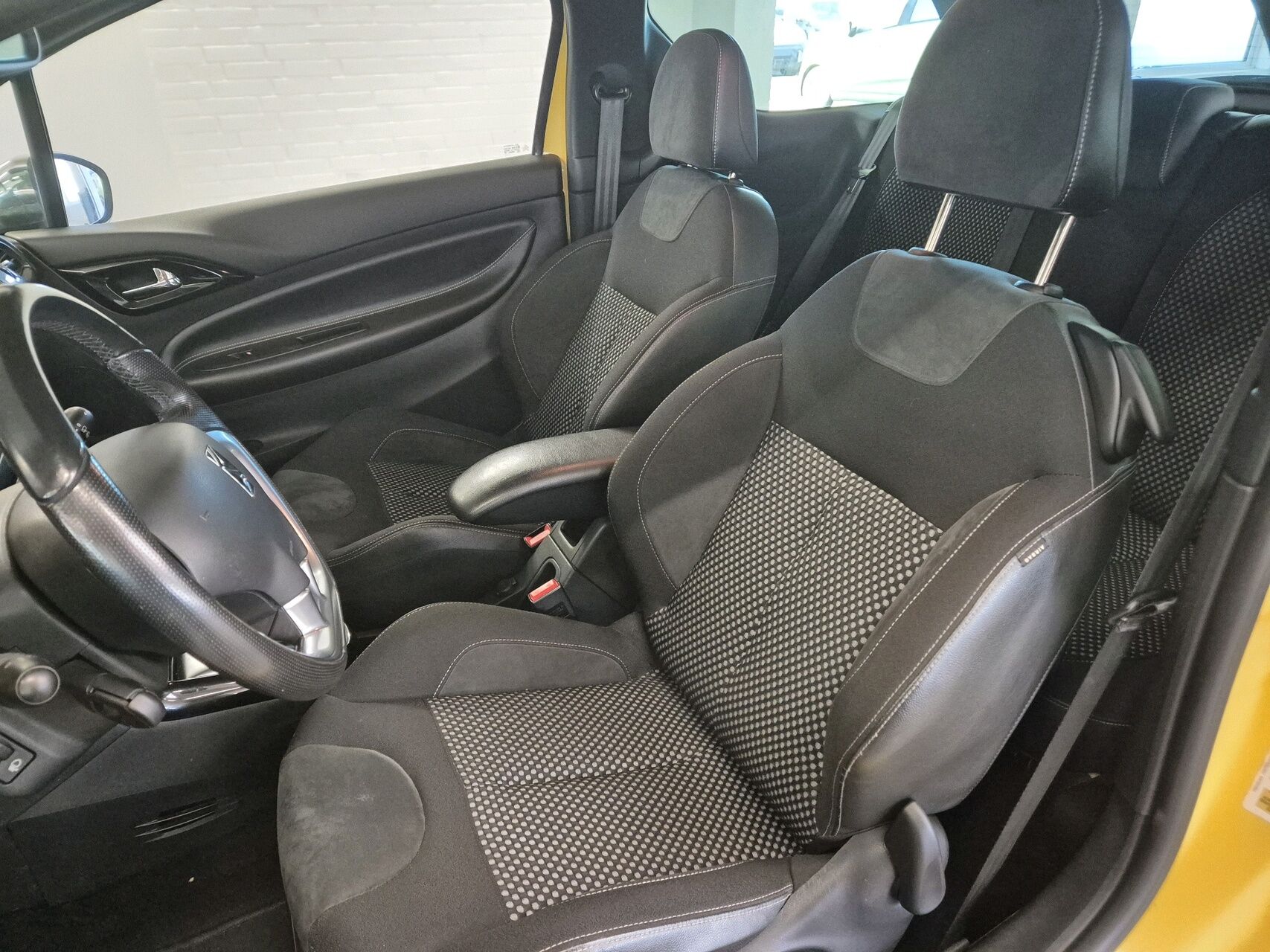 Billede af Citroën DS3 HDI 110 110HK 3d