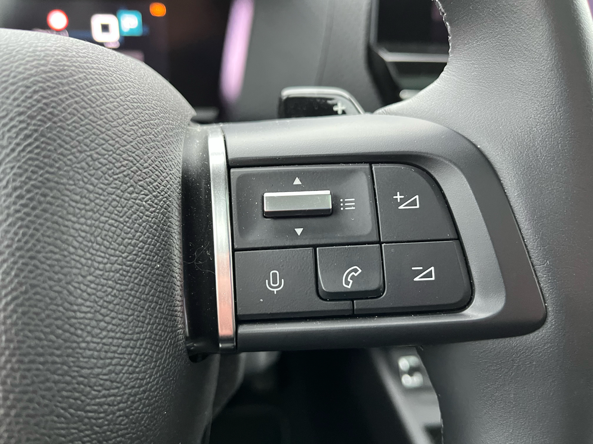 Billede af Citroën C4 1,2 PureTech Chevron Sport+ EAT8 130HK 5d 8g Aut.