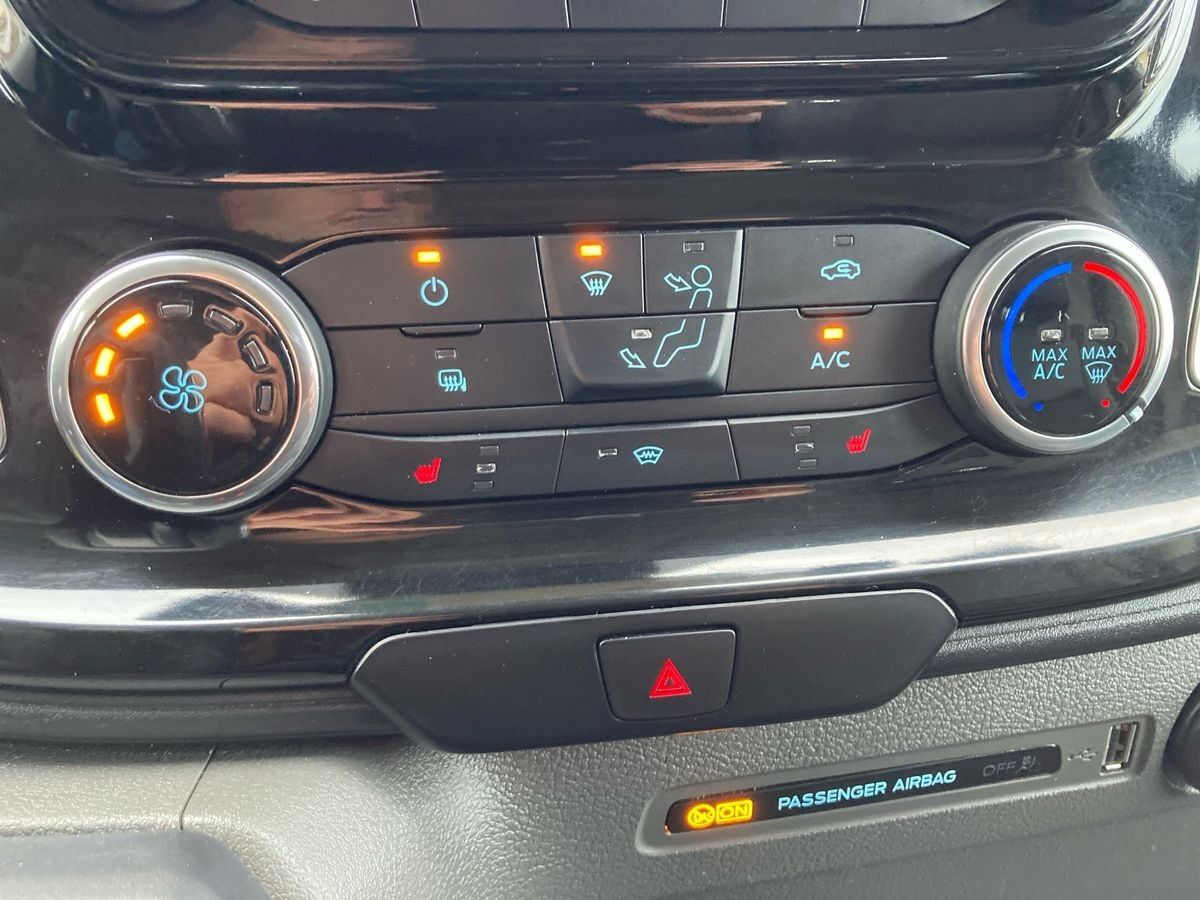 Billede af Ford Transit Custom 290 L1H1 2,0 TDCi Sport 185HK Van 6g Aut.