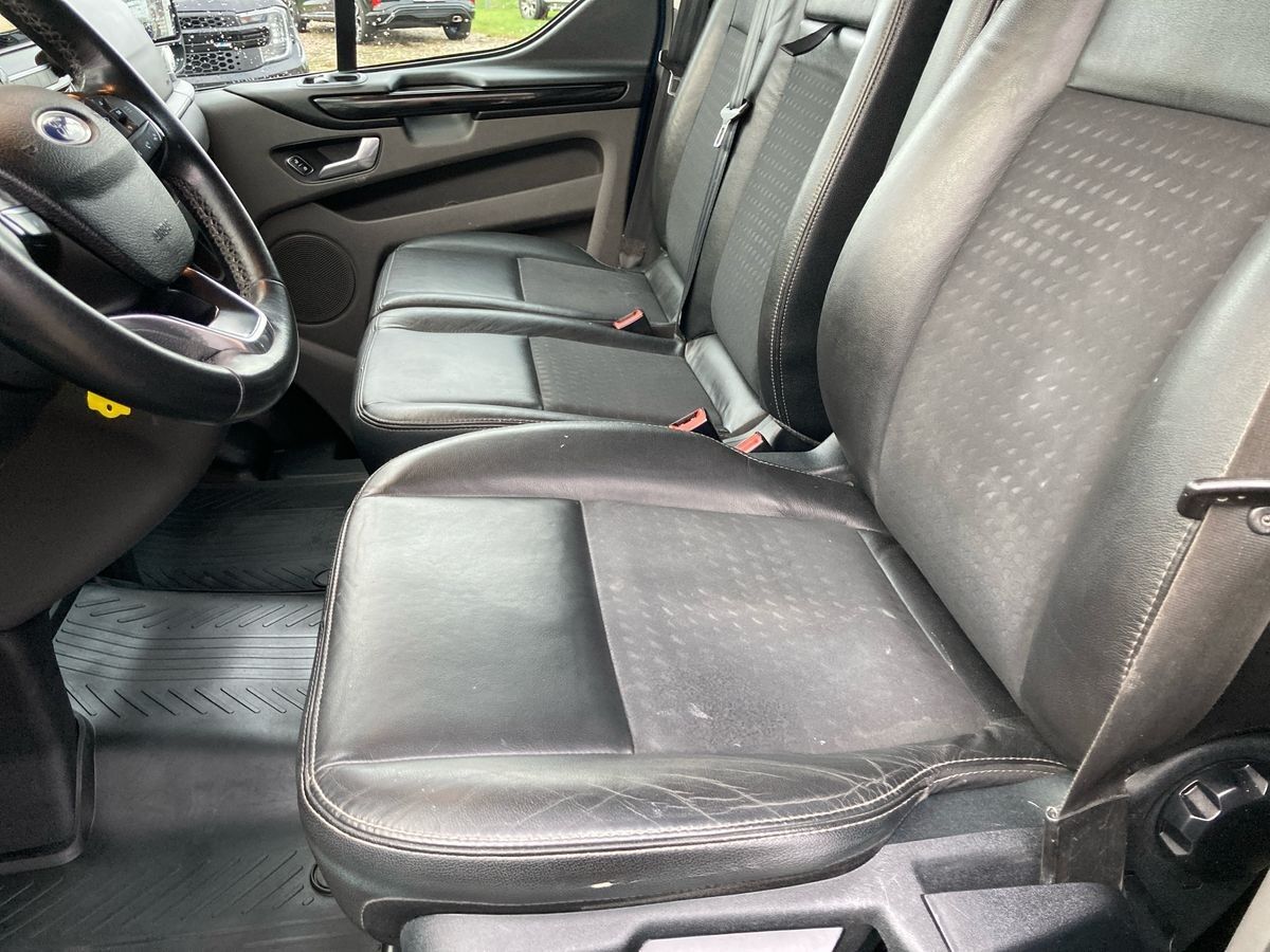 Billede af Ford Transit Custom 290 L1H1 2,0 TDCi Sport 185HK Van 6g Aut.