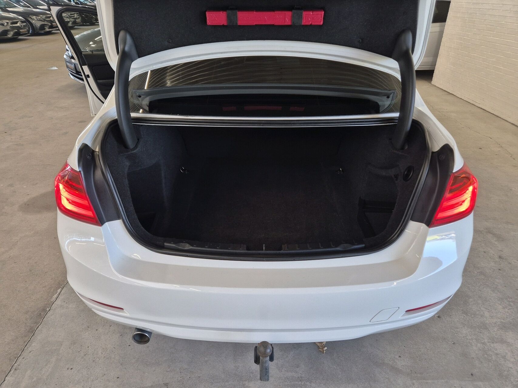 Billede af BMW 320d 2,0 D 184HK 6g Aut.