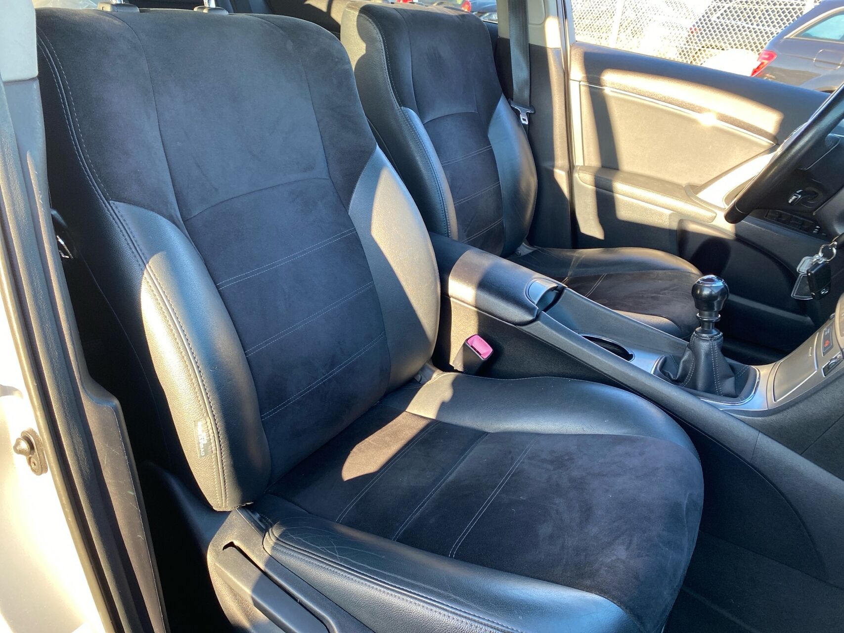 Billede af Toyota Avensis 2,0 D-4D DPF T2 Premium 124HK Stc 6g