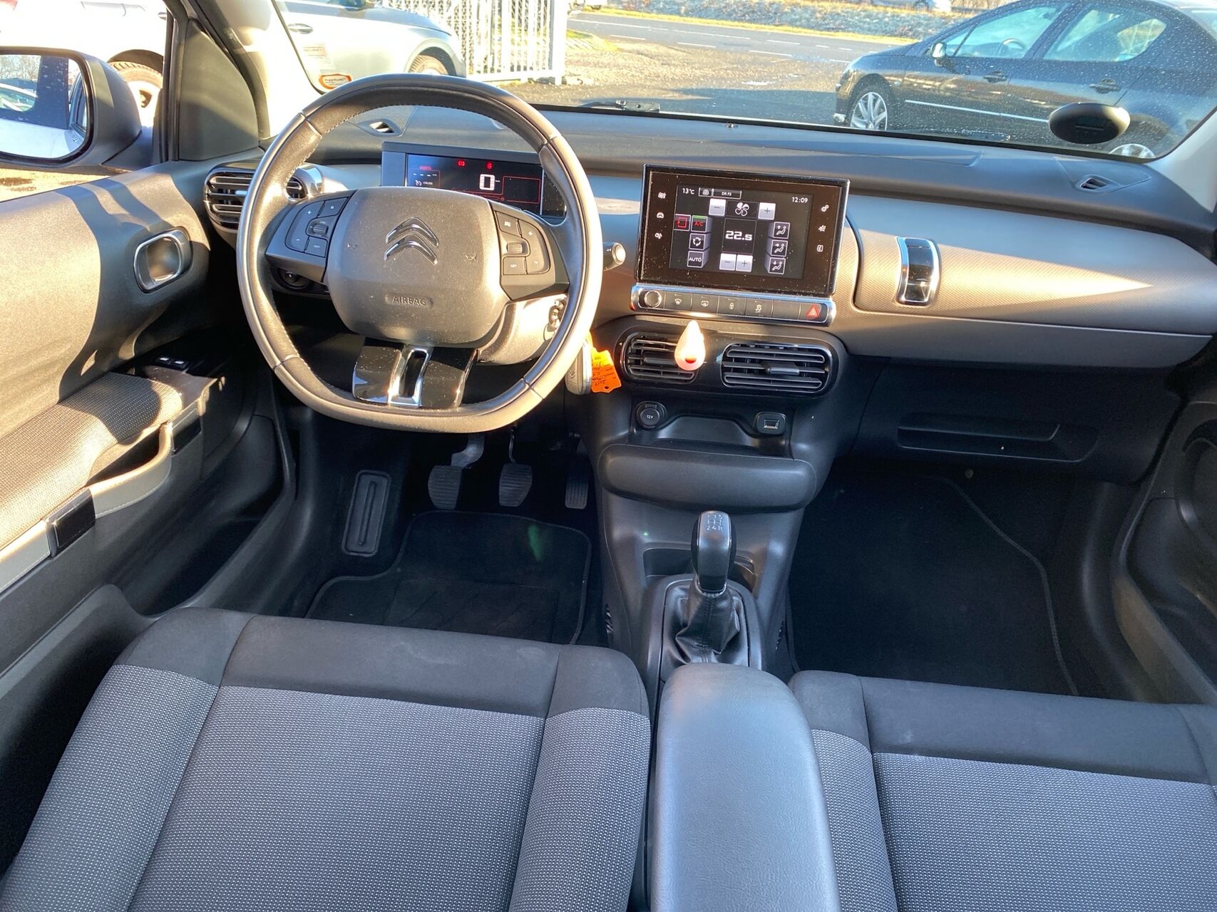 Billede af Citroën C4 Cactus 1,6 Blue HDi Challenge start/stop 100HK 5d