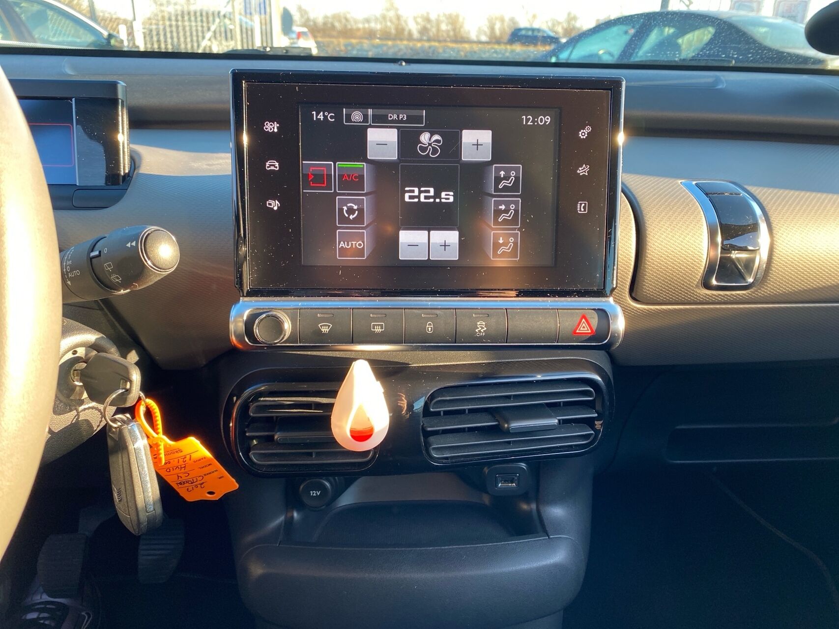 Billede af Citroën C4 Cactus 1,6 Blue HDi Challenge start/stop 100HK 5d