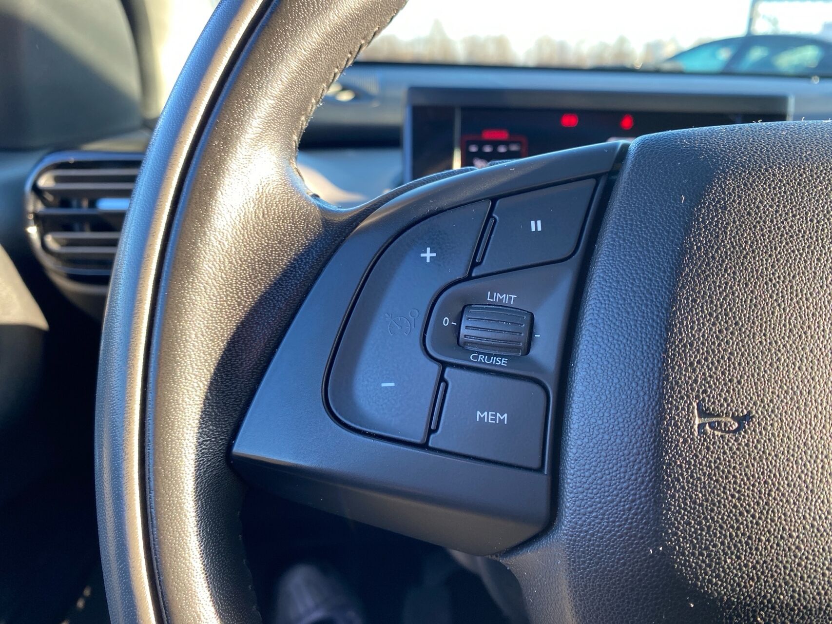 Billede af Citroën C4 Cactus 1,6 Blue HDi Challenge start/stop 100HK 5d