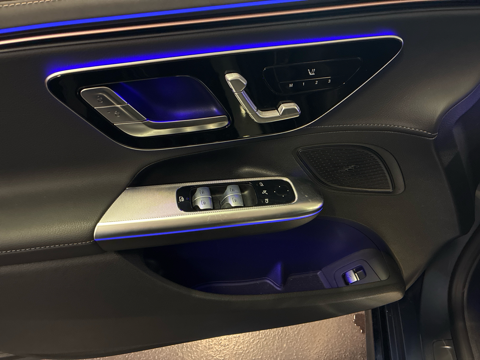 Billede af Mercedes-Benz EQE 300 EL AMG Line 245HK Aut.