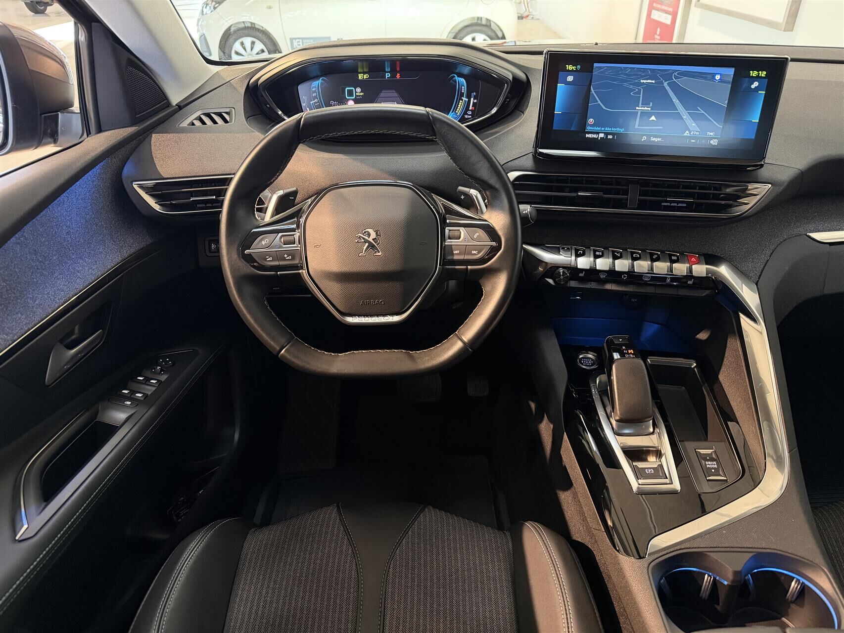 Billede af Peugeot 3008 1,6 PureTech  Plugin-hybrid Allure Pack EAT8 225HK 5d 8g Aut.