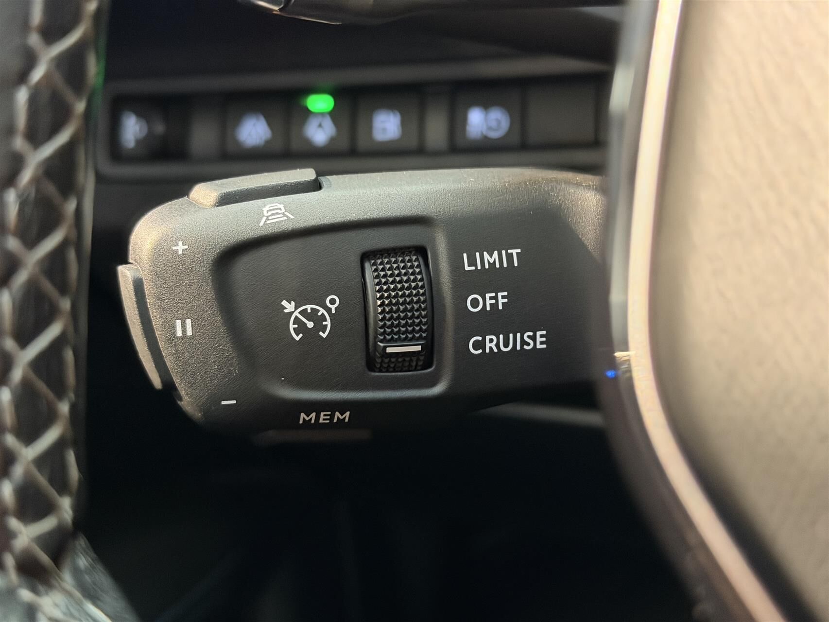 Billede af Peugeot 3008 1,6 PureTech  Plugin-hybrid Allure Pack EAT8 225HK 5d 8g Aut.