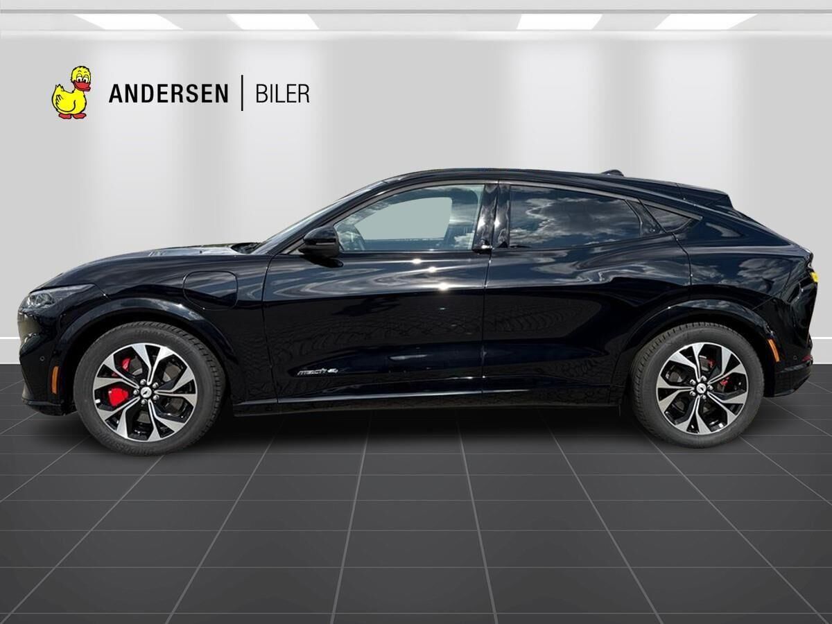 Billede af Ford Mustang Mach-E EL UR Premium AWD 351HK 5d Aut.
