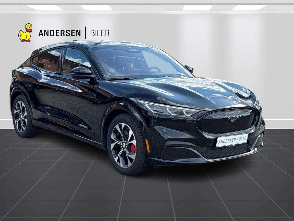 Billede af Ford Mustang Mach-E EL UR Premium AWD 351HK 5d Aut.