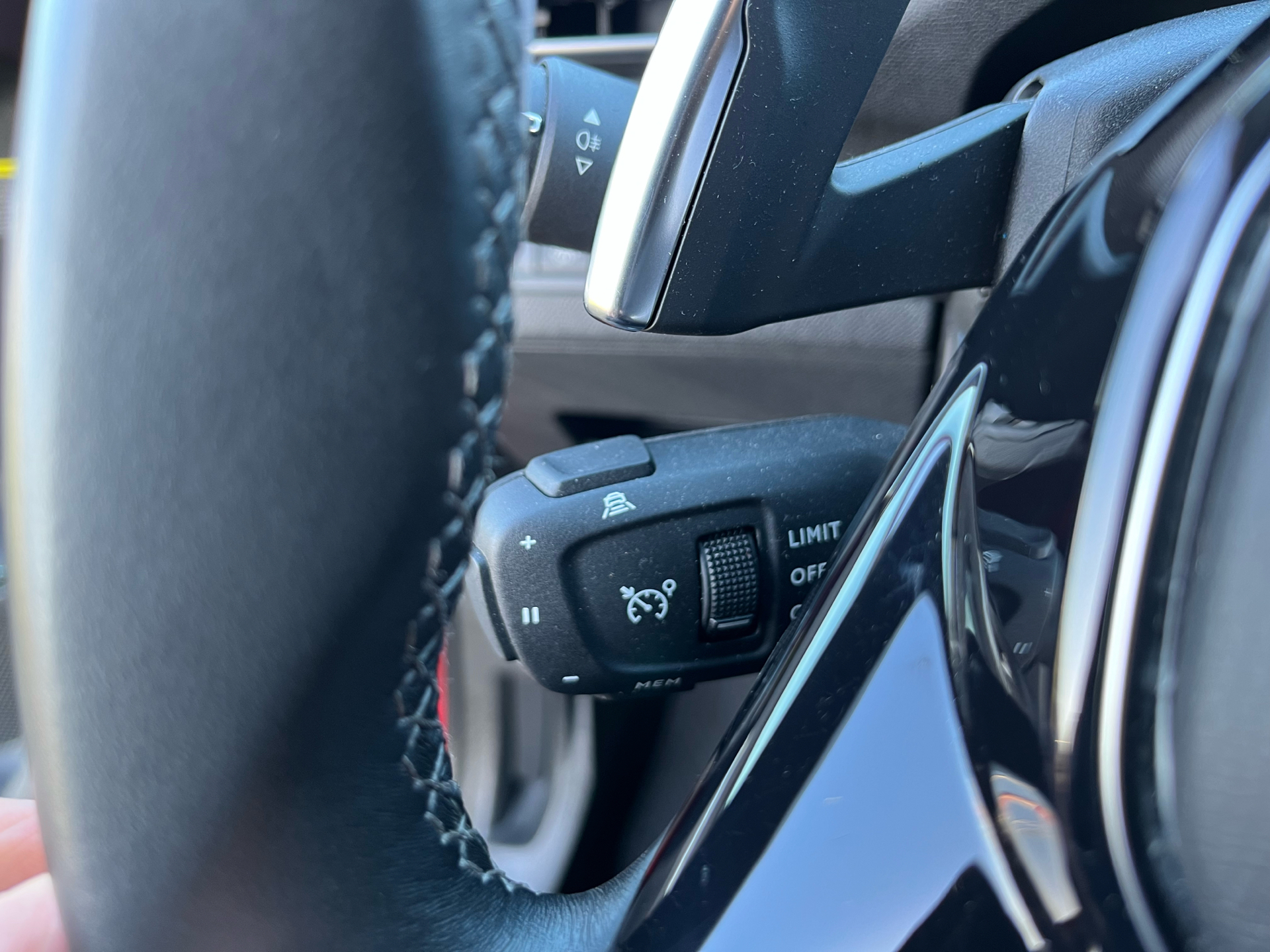 Billede af Peugeot 3008 1,6 PureTech  Plugin-hybrid Allure Pack EAT8 225HK 5d 8g Aut.