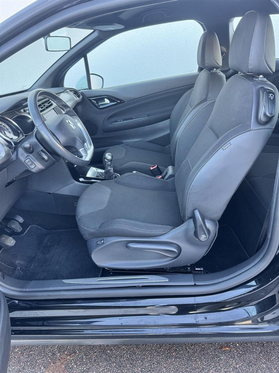 Billede af DS DS3 1,6 Blue HDi Style start/stop 100HK 3d