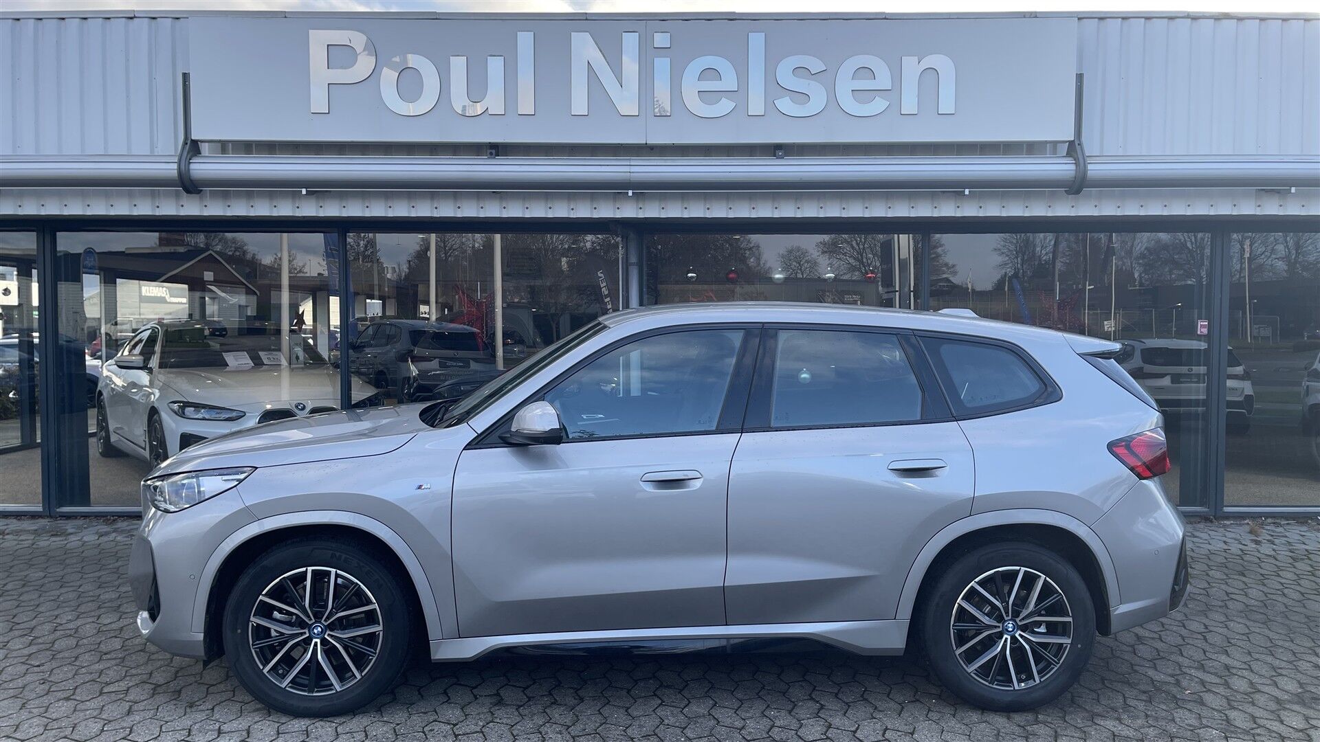 Billede af BMW iX1 xDrive30 Fully Charged 4x4 313HK 5d Aut.