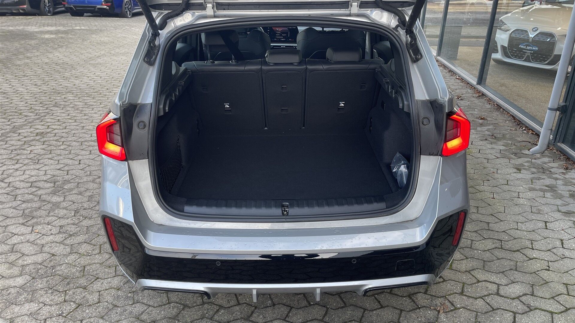 Billede af BMW iX1 xDrive30 Fully Charged 4x4 313HK 5d Aut.