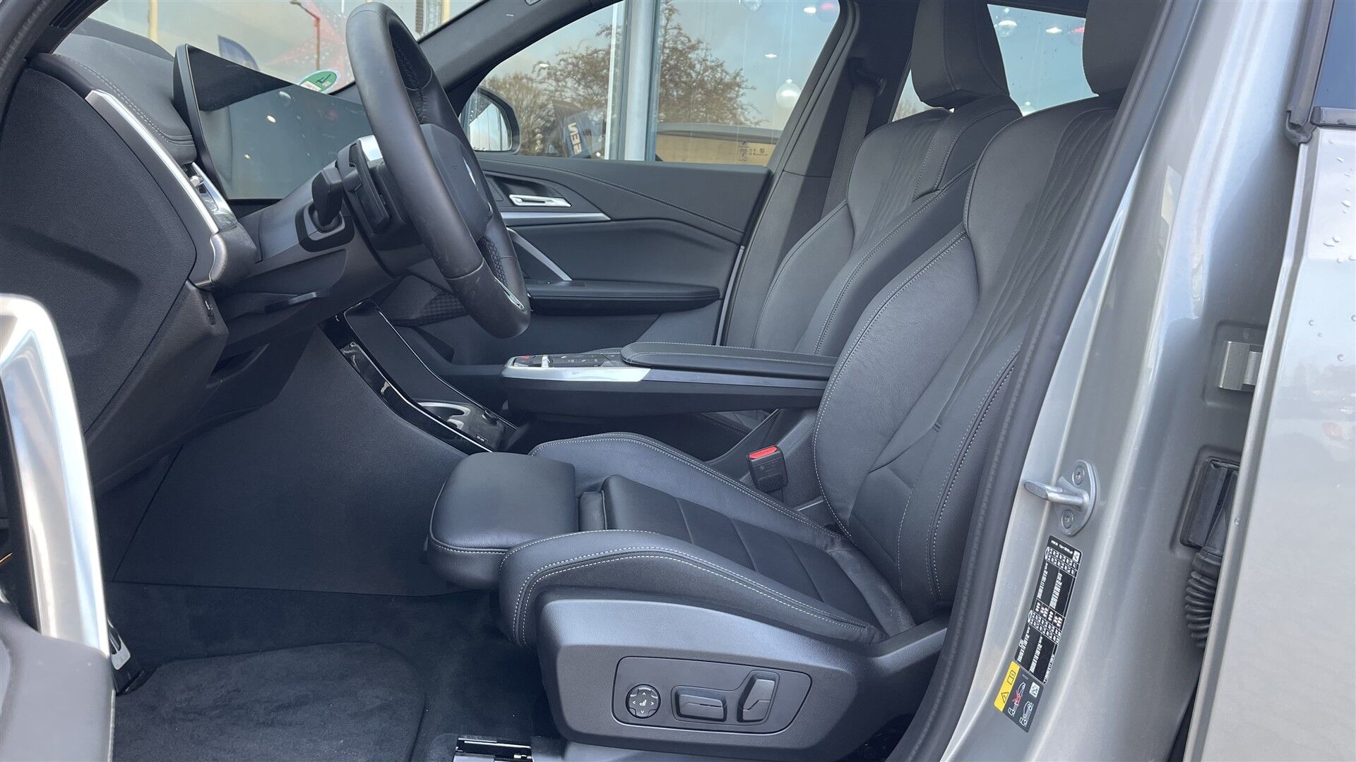 Billede af BMW iX1 xDrive30 Fully Charged 4x4 313HK 5d Aut.