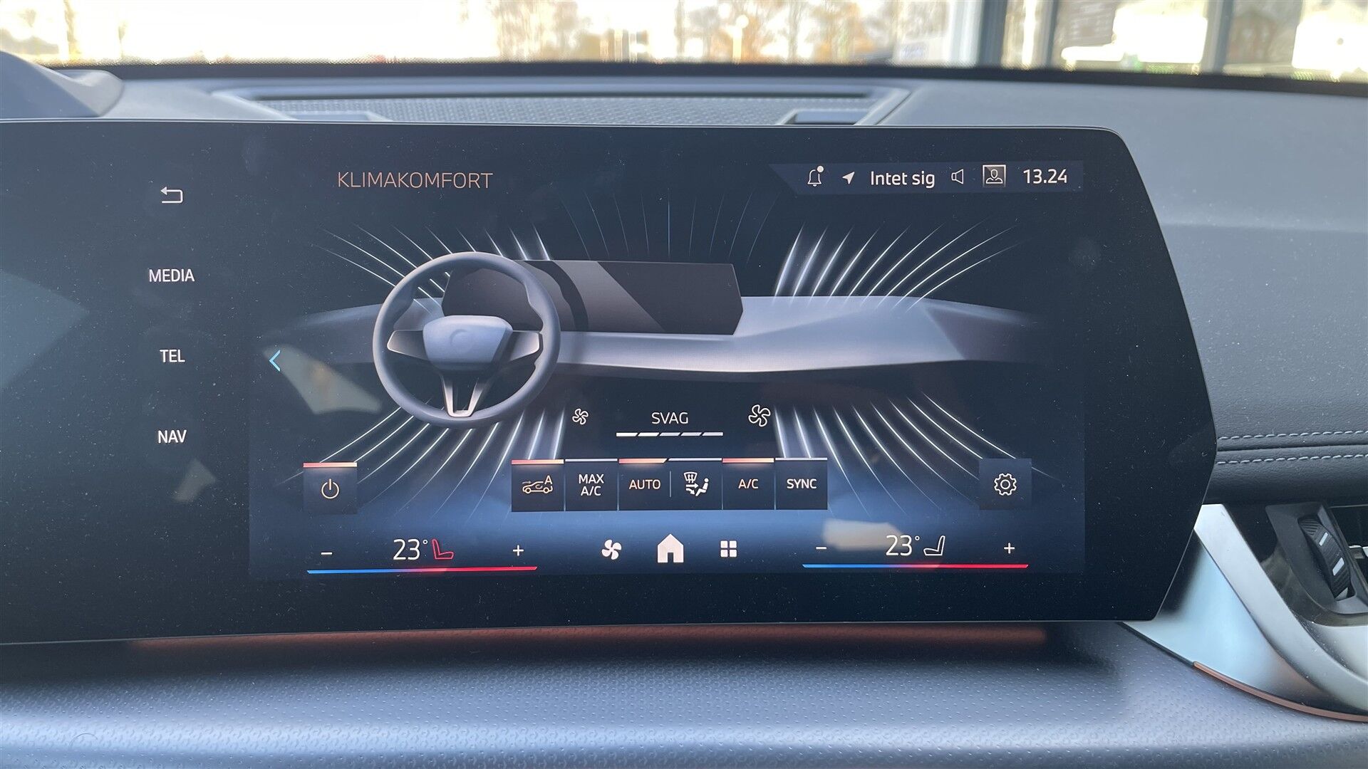 Billede af BMW iX1 xDrive30 Fully Charged 4x4 313HK 5d Aut.