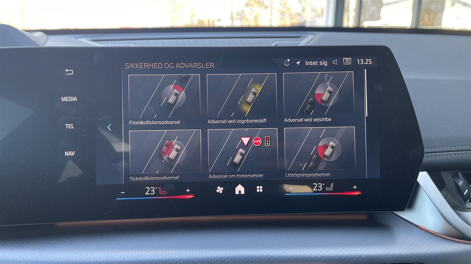 Billede af BMW iX1 xDrive30 Fully Charged 4x4 313HK 5d Aut.