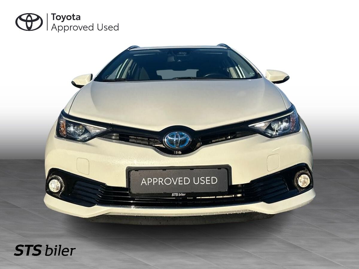 Billede af Toyota Auris Touring Sports 1,8 Hybrid H2 Selected 136HK Stc Aut.
