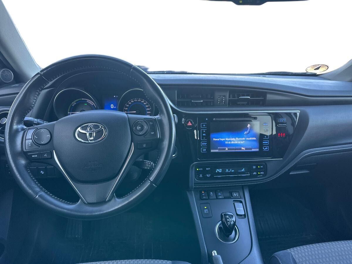 Billede af Toyota Auris Touring Sports 1,8 Hybrid H2 Selected 136HK Stc Aut.
