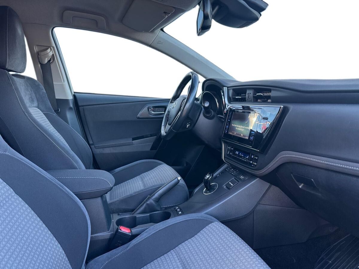 Billede af Toyota Auris Touring Sports 1,8 Hybrid H2 Selected 136HK Stc Aut.