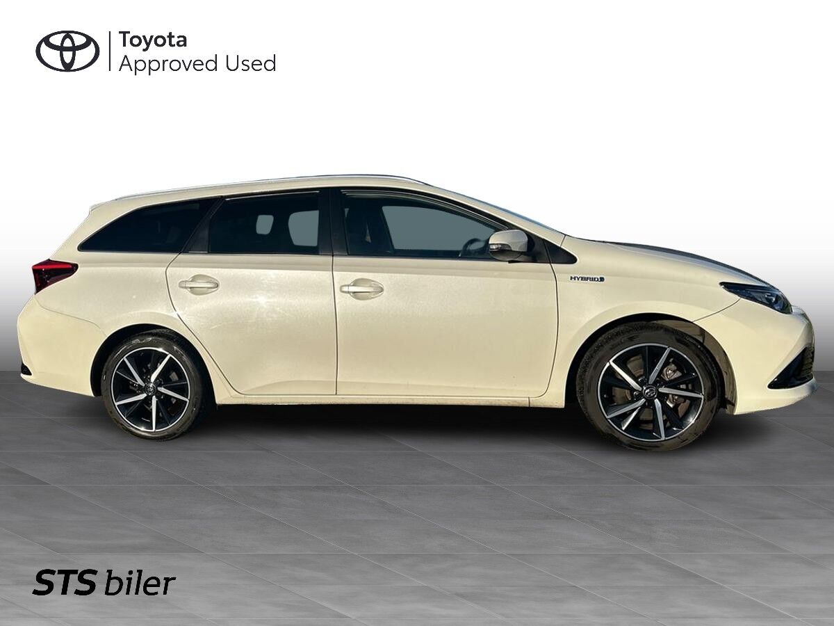 Billede af Toyota Auris Touring Sports 1,8 Hybrid H2 Selected 136HK Stc Aut.