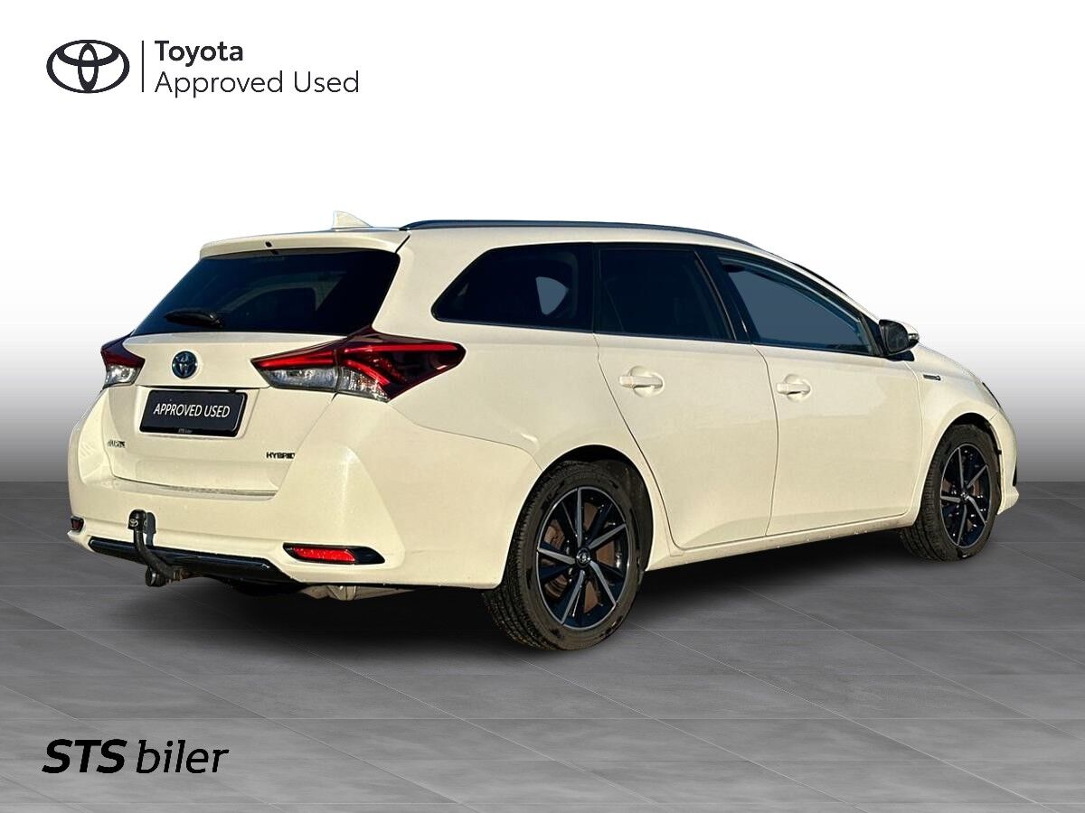 Billede af Toyota Auris Touring Sports 1,8 Hybrid H2 Selected 136HK Stc Aut.