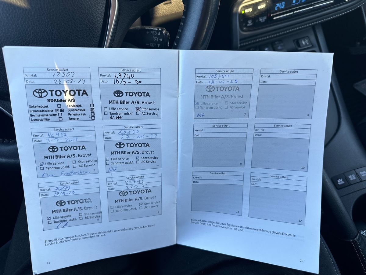 Billede af Toyota Auris Touring Sports 1,8 Hybrid H2 Selected 136HK Stc Aut.