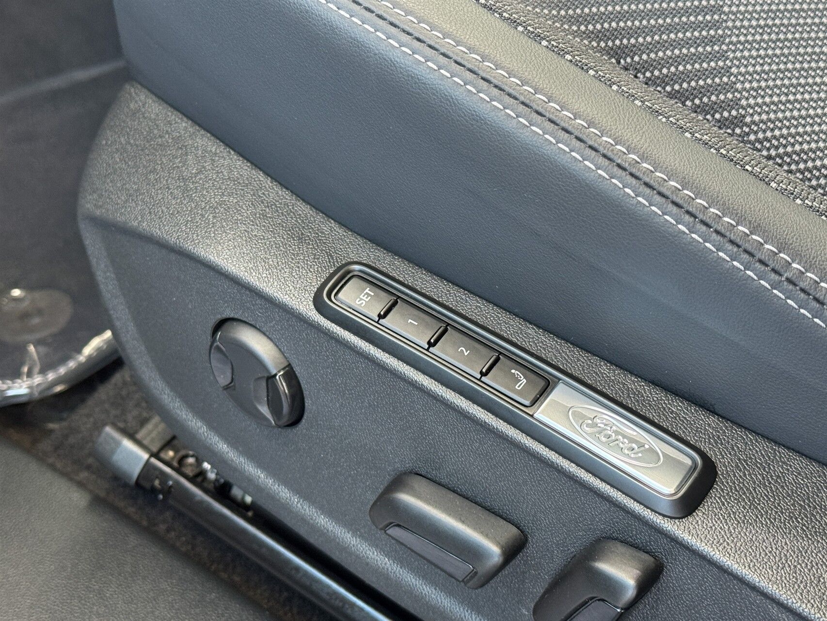 Billede af Ford Explorer EL UR Select RWD 286HK 5d Aut.