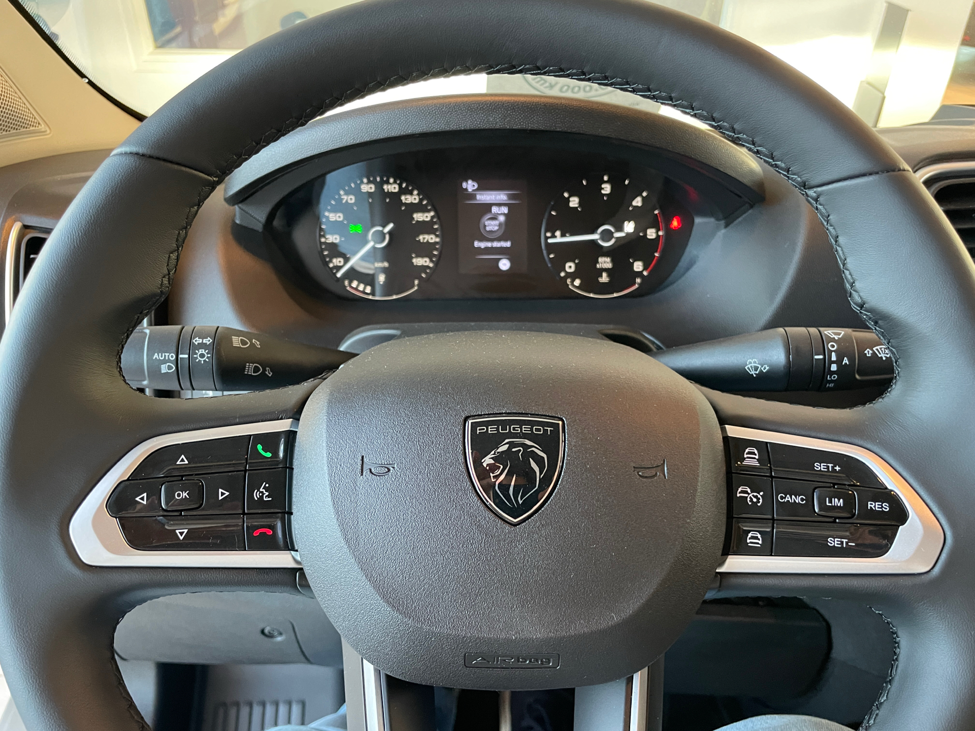 Billede af Peugeot Boxer 333 L2H2 2,2 BlueHDi Premium 140HK Van 6g