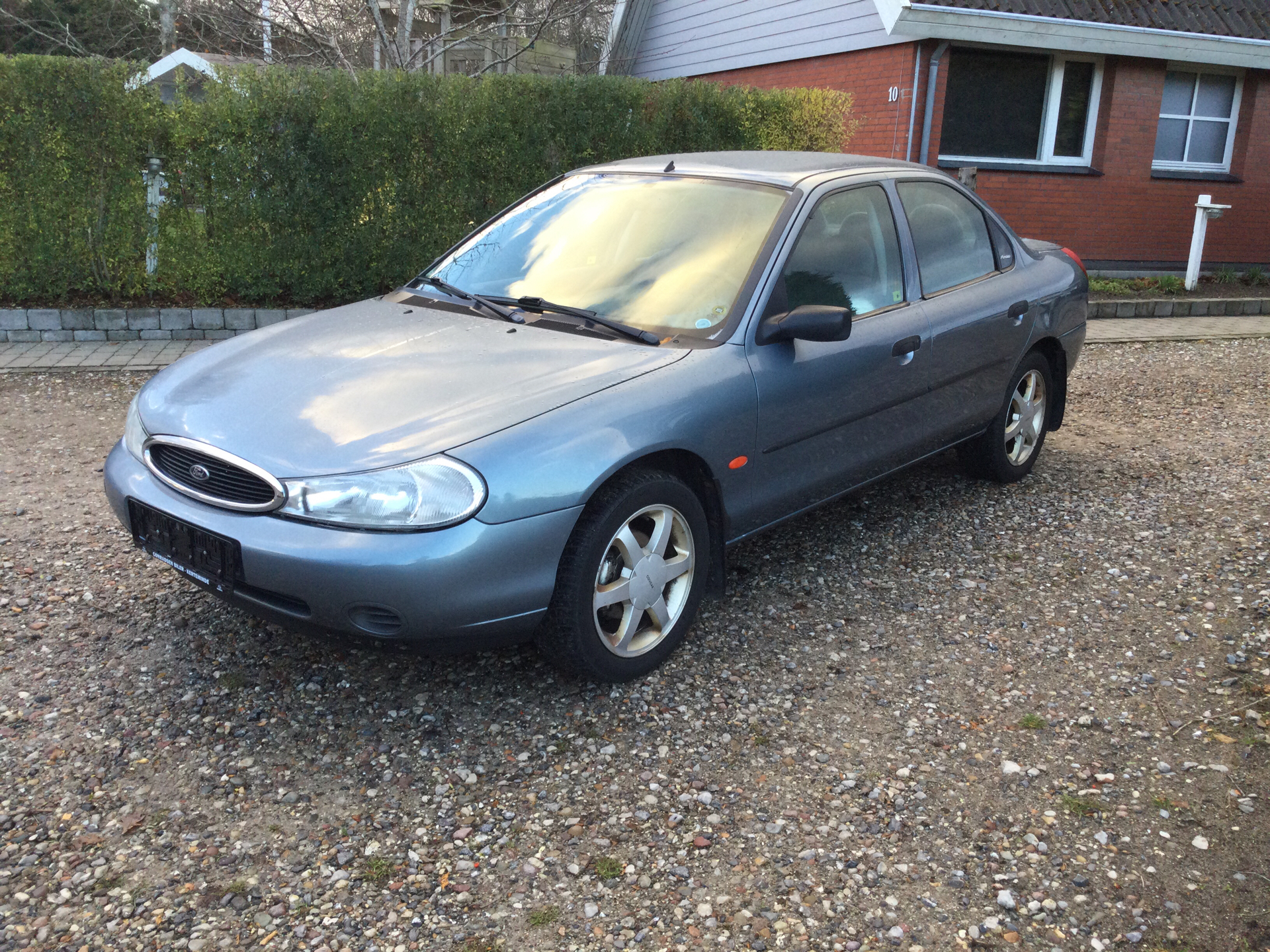 Billede af Ford Mondeo 1,8 Flair 115HK