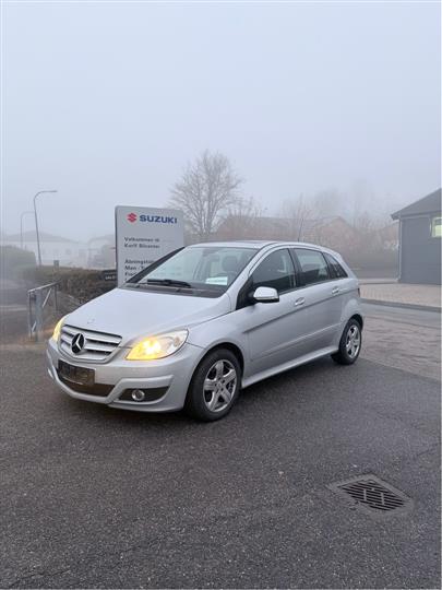 Mercedes-Benz B200 2,0 136HK 5d