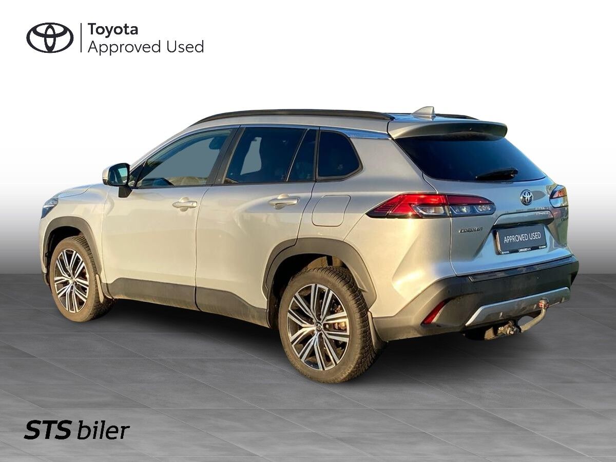 Billede af Toyota Corolla Cross 2,0 Hybrid Style Comfort E-CVT 197HK 5d Aut.