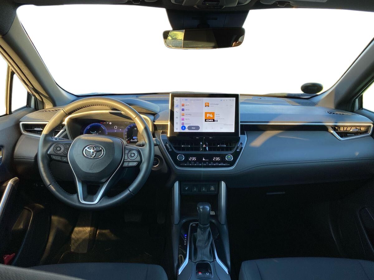 Billede af Toyota Corolla Cross 2,0 Hybrid Style Comfort E-CVT 197HK 5d Aut.
