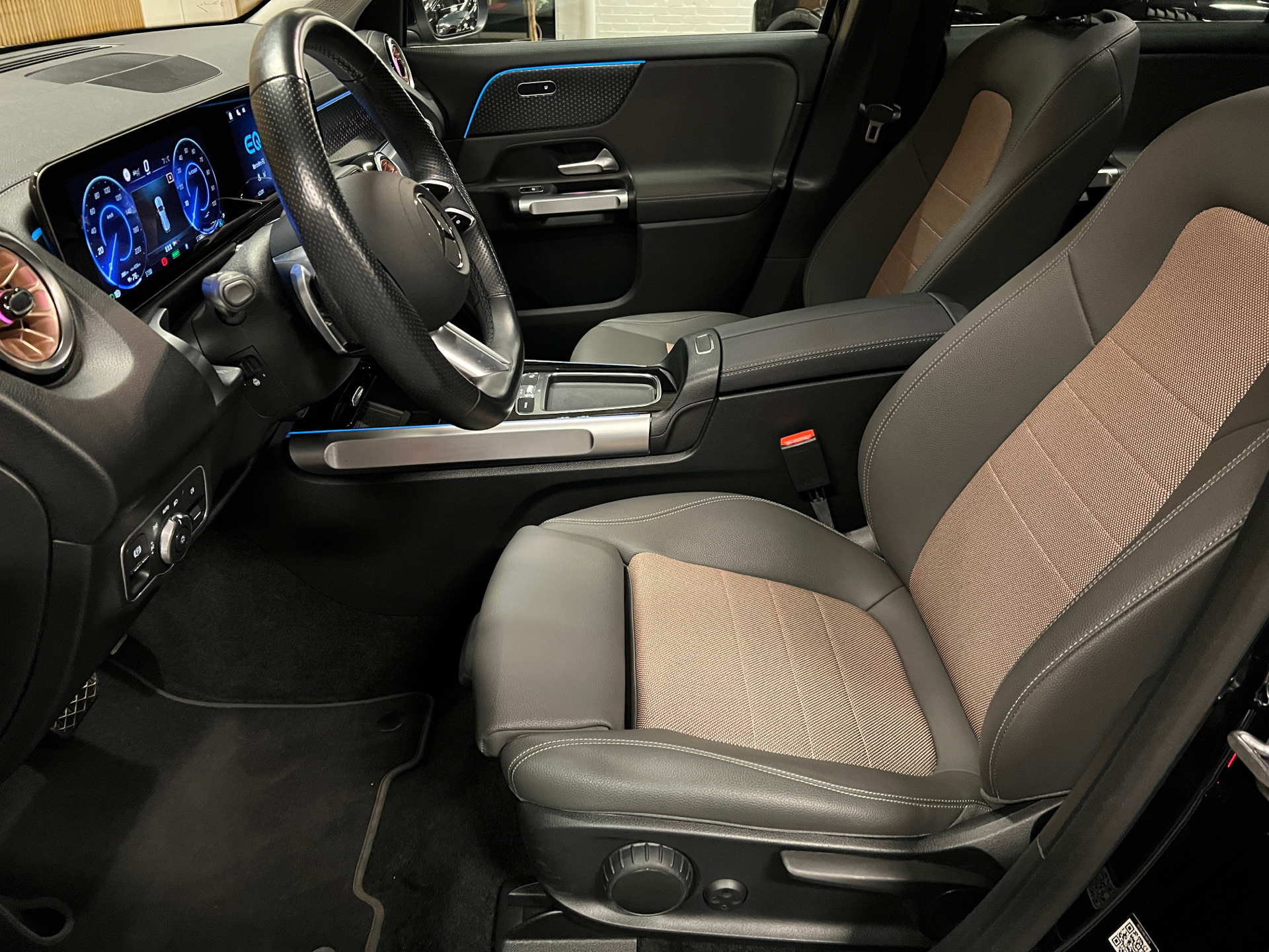 Billede af Mercedes-Benz EQB 250+ EL Progressive 190HK 5d Aut.