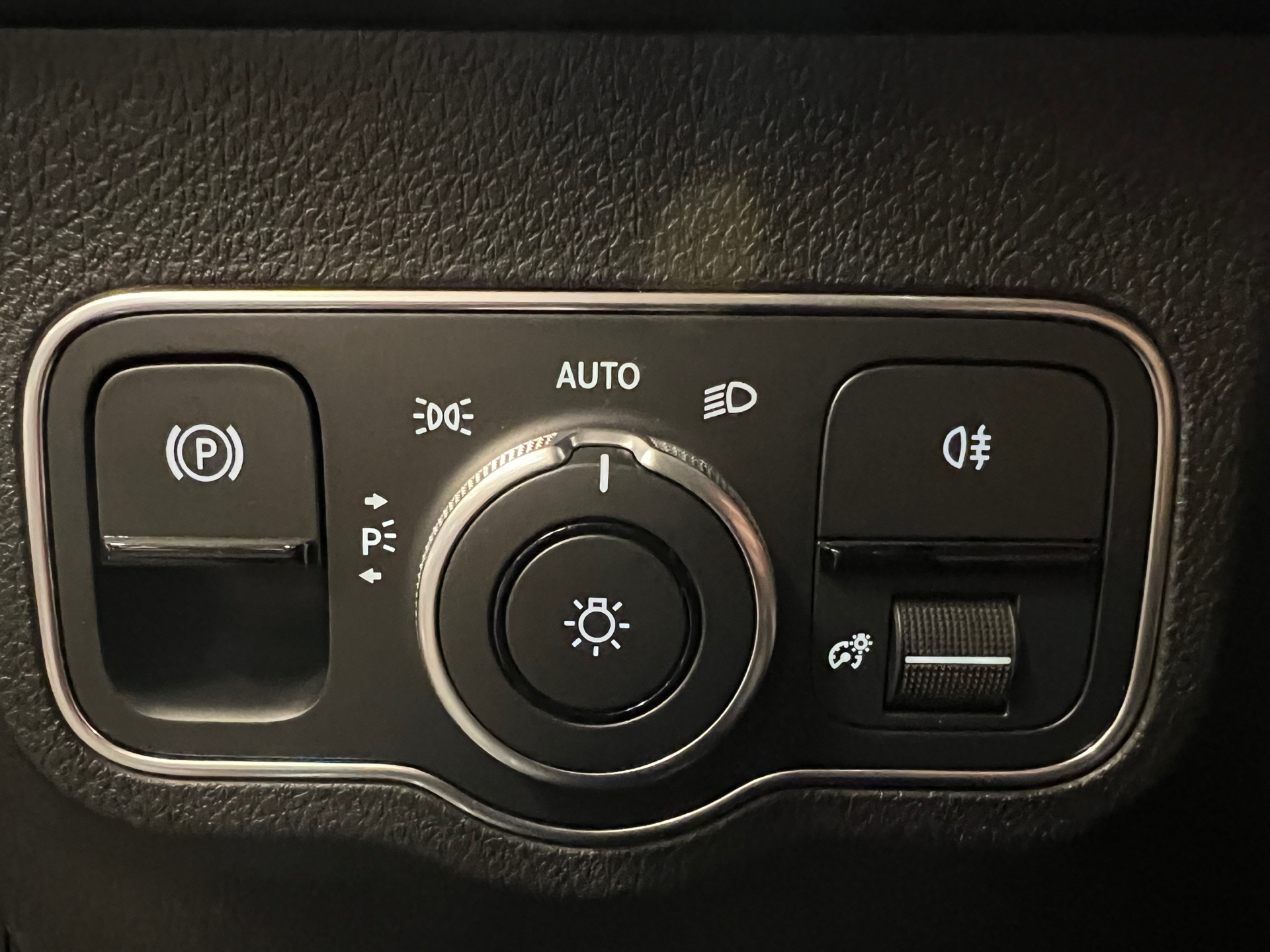 Billede af Mercedes-Benz EQB 250+ EL Progressive 190HK 5d Aut.