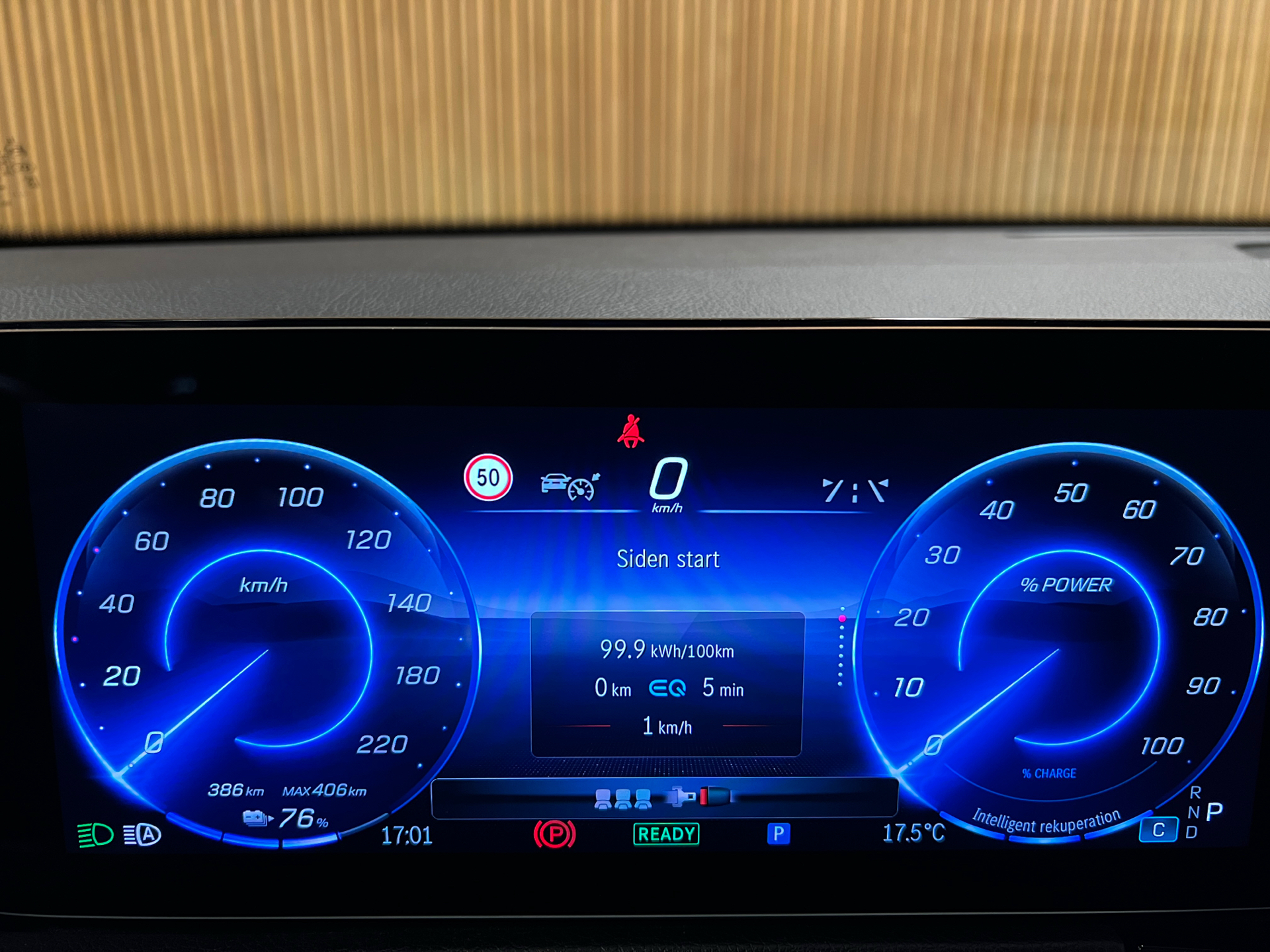 Billede af Mercedes-Benz EQB 250+ EL Progressive 190HK 5d Aut.