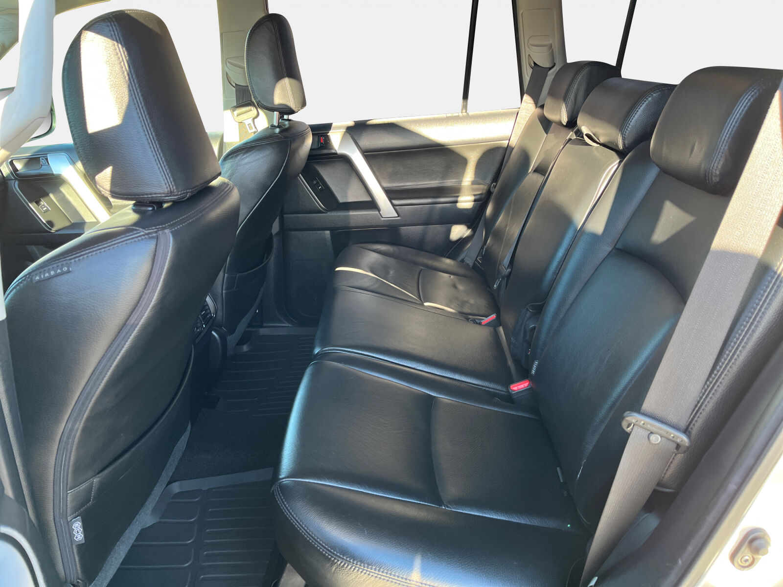 Billede af Toyota Landcruiser 5 pers. 2,8 D-4D T3 4x4 177HK 5d Aut.