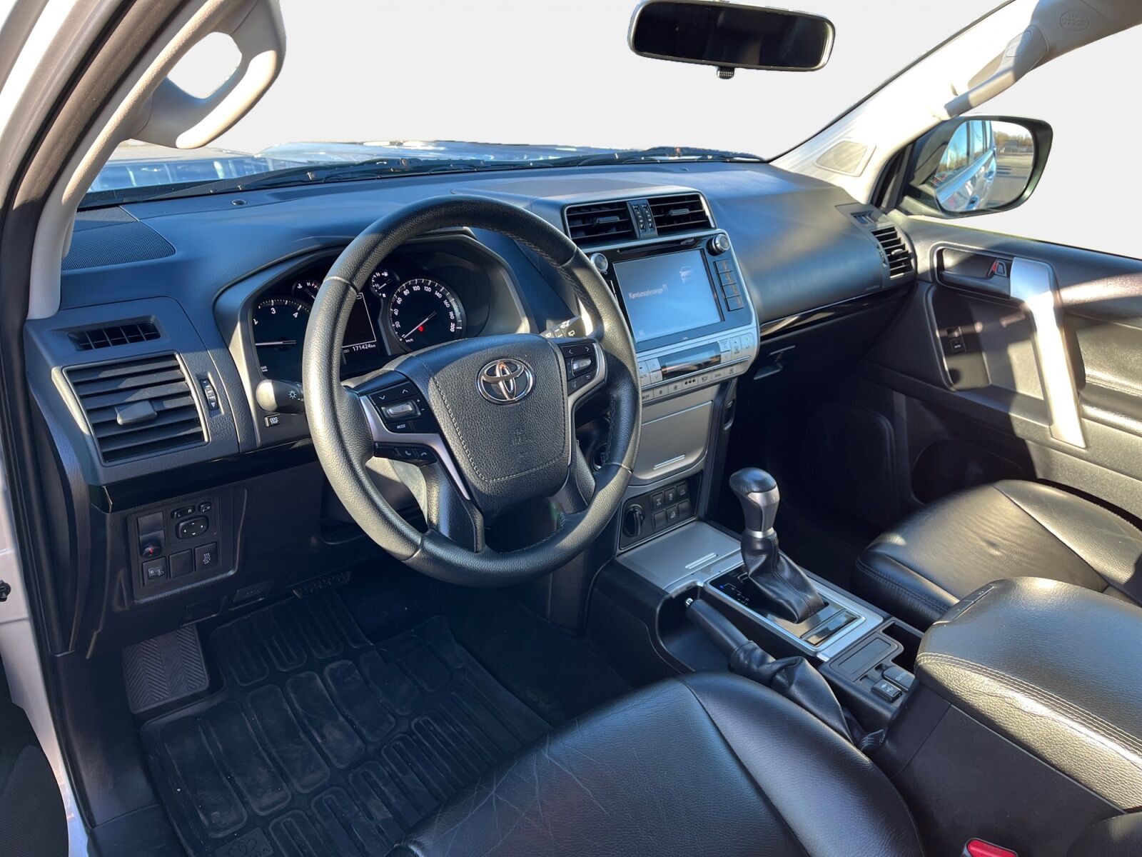 Billede af Toyota Landcruiser 5 pers. 2,8 D-4D T3 4x4 177HK 5d Aut.