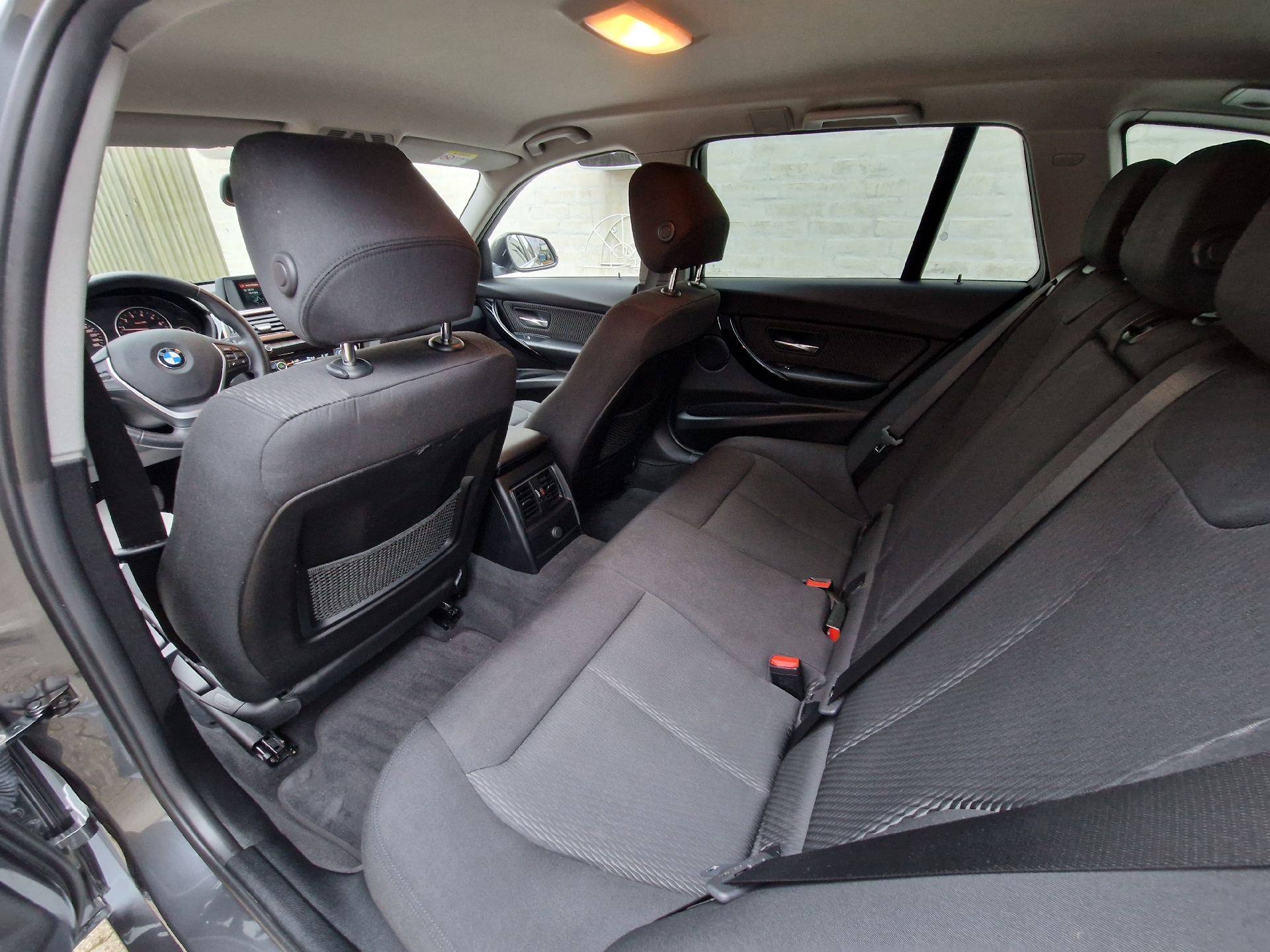 Billede af BMW 320i Touring 2,0 Executive Steptronic 184HK Stc 8g Aut.