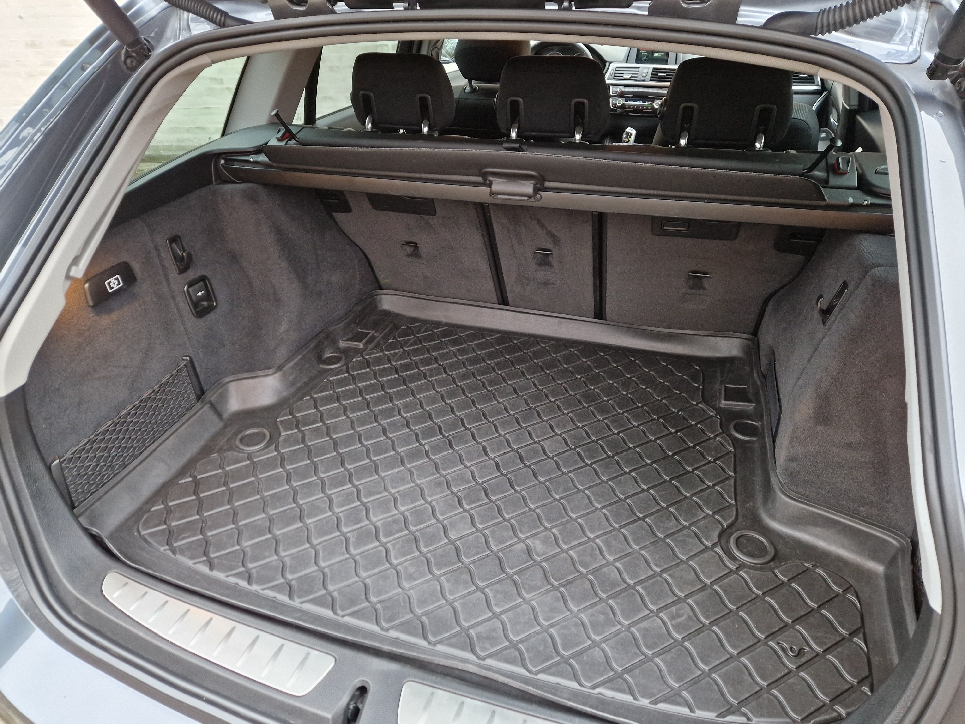 Billede af BMW 320i Touring 2,0 Executive Steptronic 184HK Stc 8g Aut.