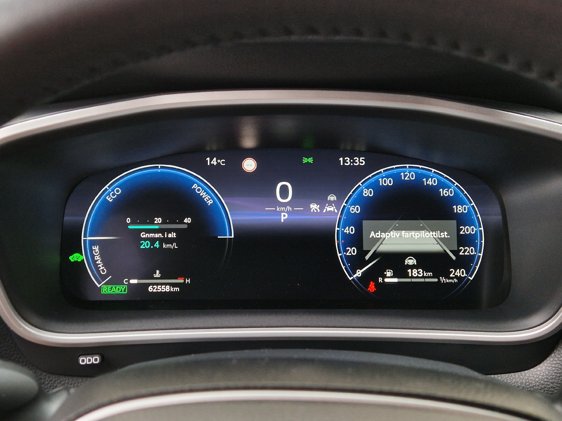 Billede af Toyota Corolla Cross 2,0 Hybrid Style E-CVT 197HK 5d Aut.