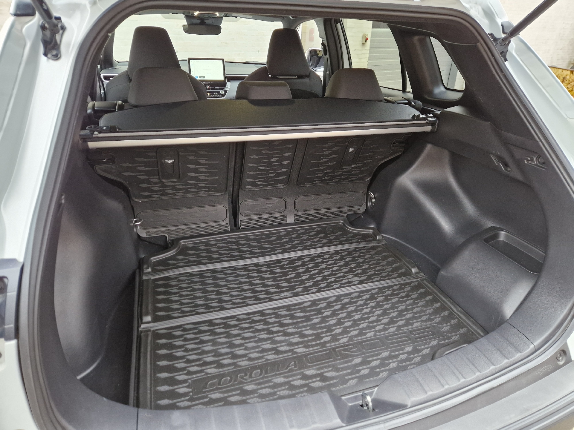 Billede af Toyota Corolla Cross 2,0 Hybrid Style E-CVT 197HK 5d Aut.