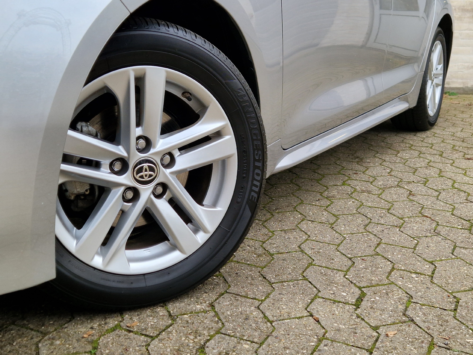 Billede af Toyota Corolla Touring Sports 1,8 Hybrid Active Smart E-CVT 122HK Stc Trinl. Gear