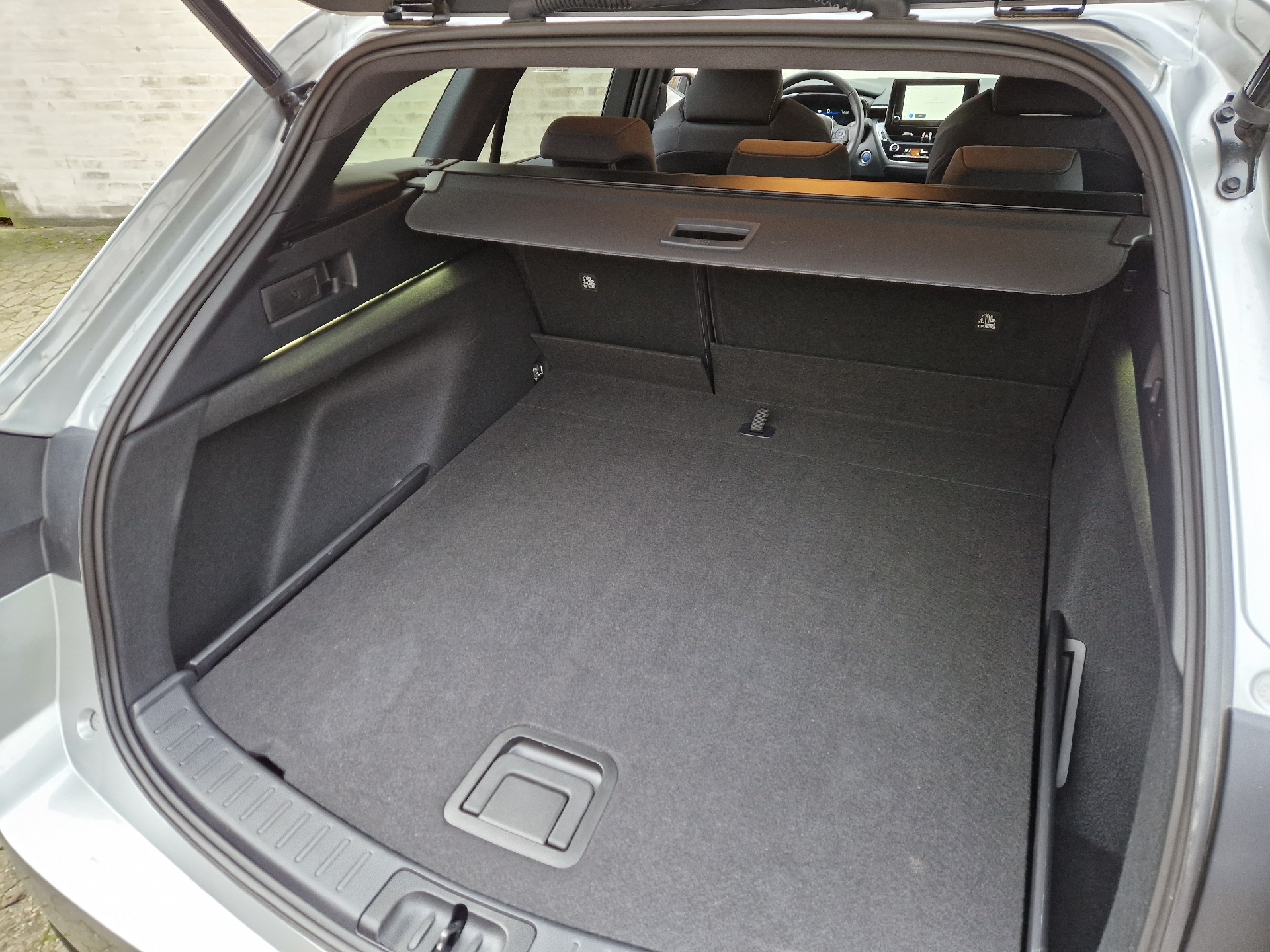 Billede af Toyota Corolla Touring Sports 1,8 Hybrid Active Smart E-CVT 122HK Stc Trinl. Gear