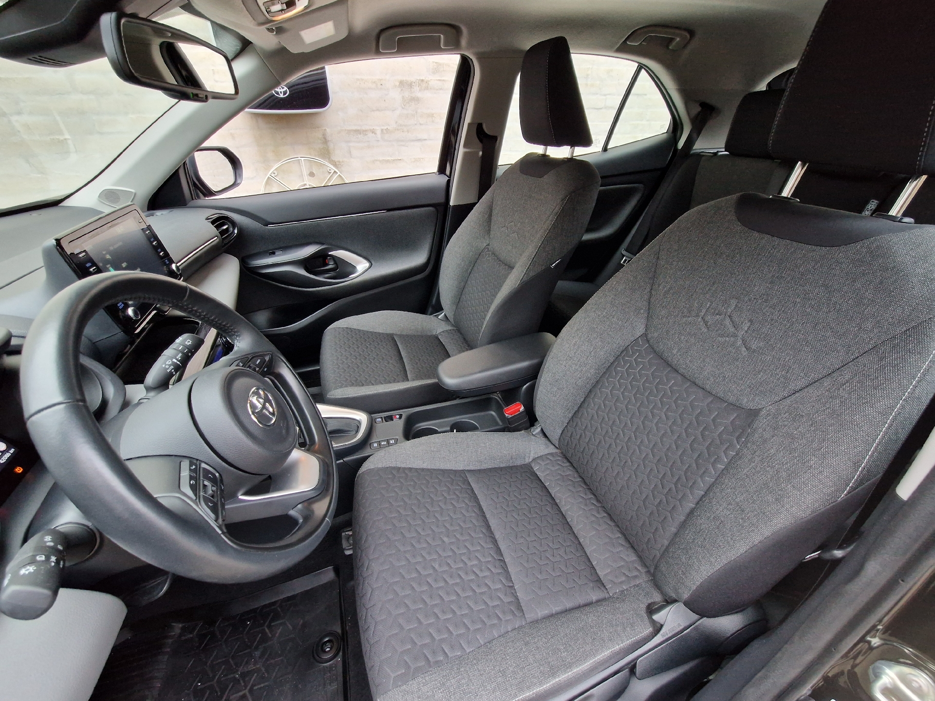 Billede af Toyota Yaris Cross 1,5 Hybrid Active 116HK 5d Trinl. Gear